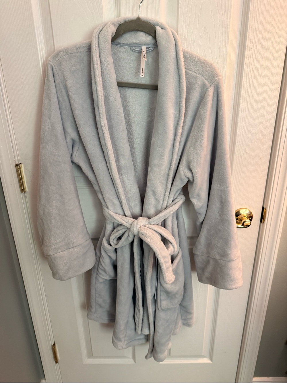 Soma Plush Shawl Collar Robe in Light Gray